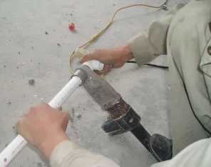 城子河漏水维修电话